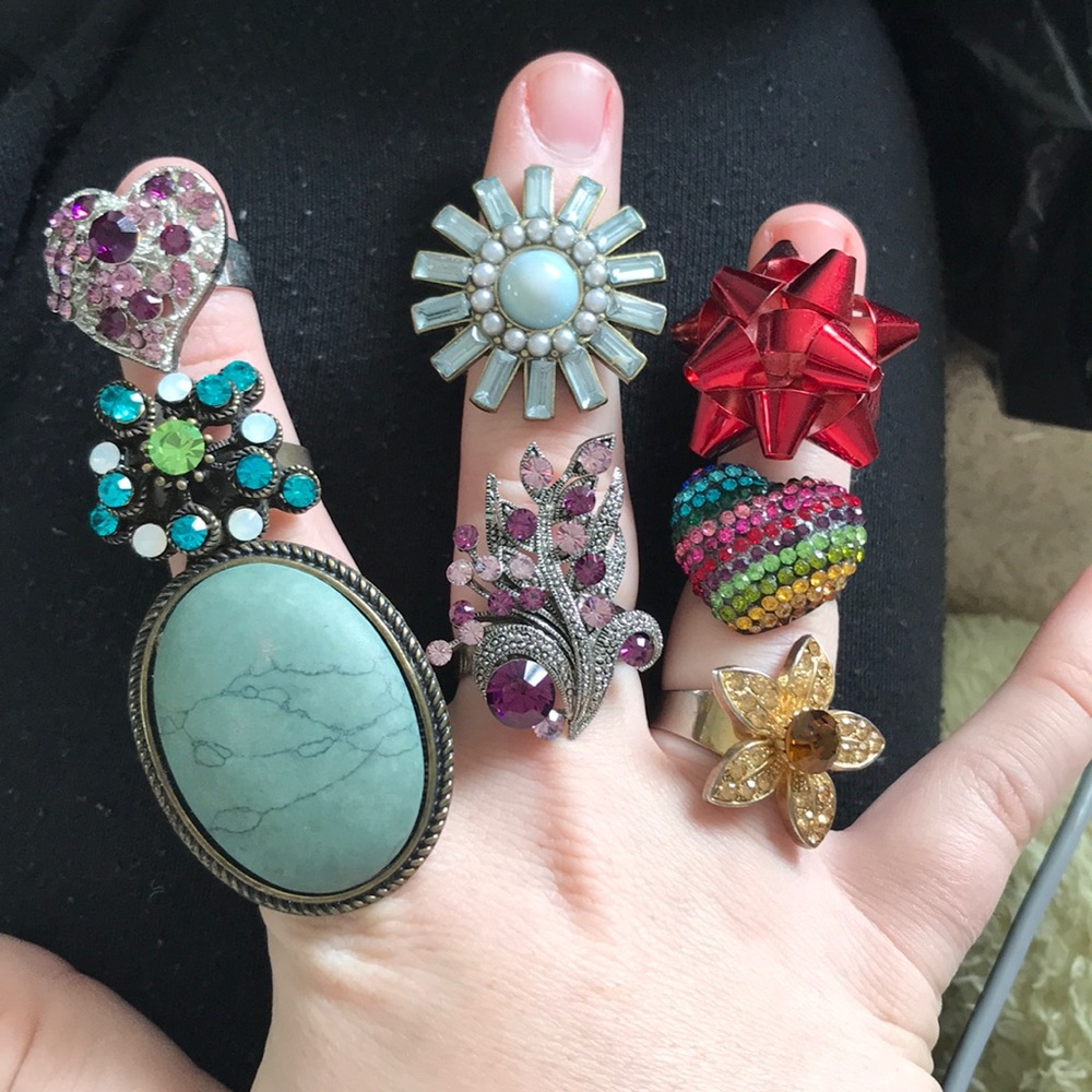 PACK OF EIGHT STATEMENT RINGS